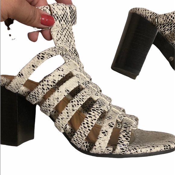 Vionic Sami Caged Block Sandals Heels Size 7.5 - Picture 5 of 7